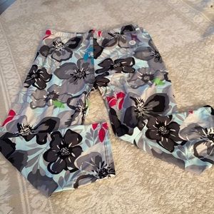 Buskin’s “Obama” Capri Leggings